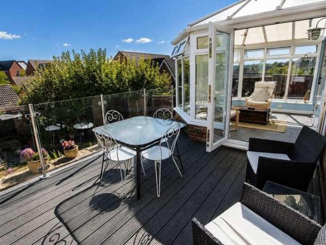 4 bed house for sale