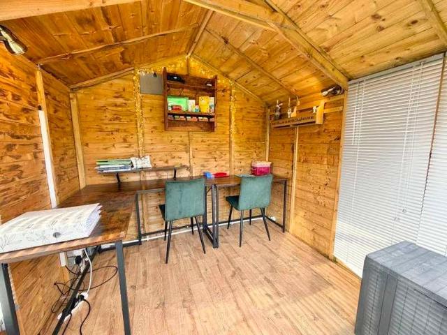 4 bed house for sale