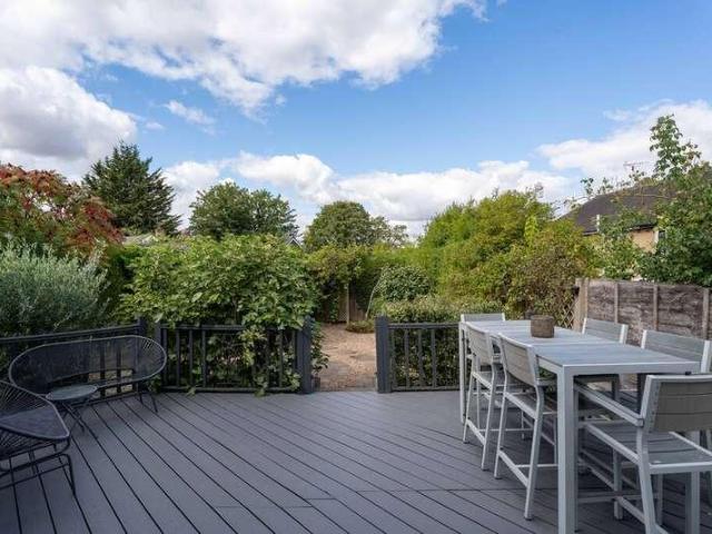 4 bed house for sale