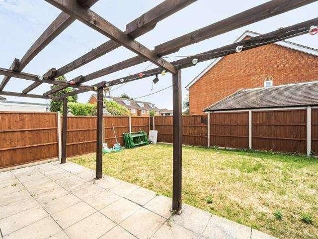4 bed house for sale