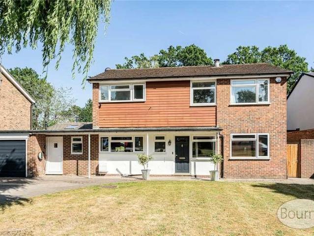 4 bed house for sale