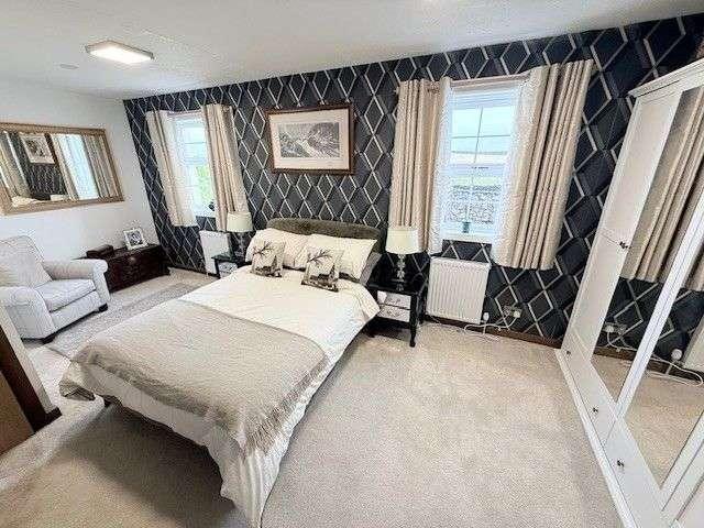 4 bed house for sale