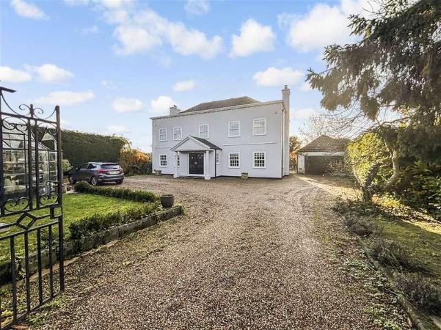 4 bed house for sale