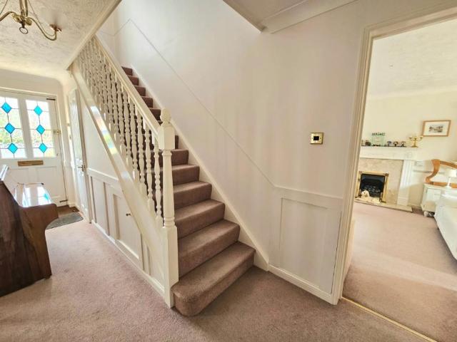 4 bed house for sale