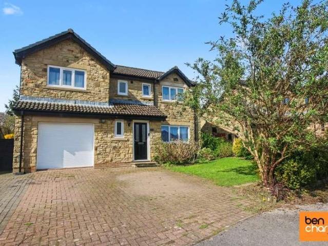 4 bed house for sale