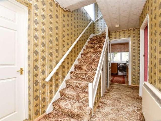 4 bed house for sale