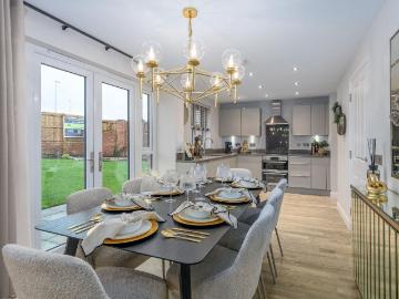4 bed house for sale