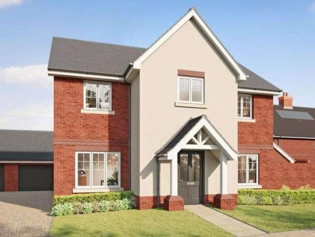 4 bed house for sale