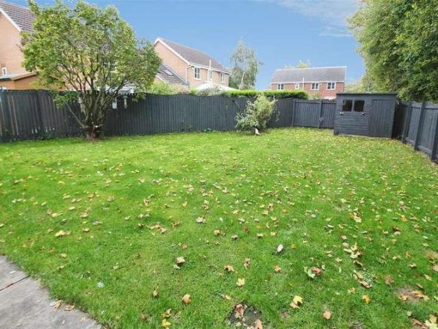 4 bed house for sale