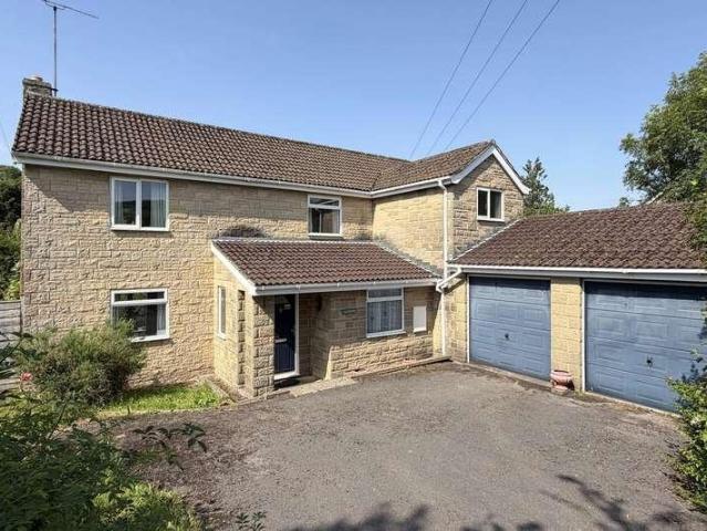 4 bed house for sale