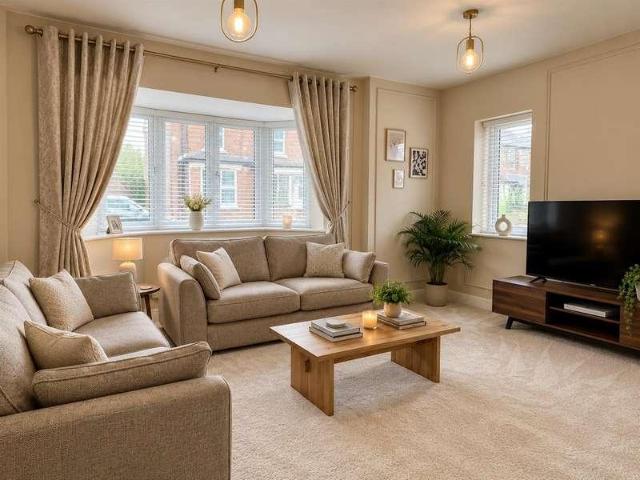 4 bed house for sale