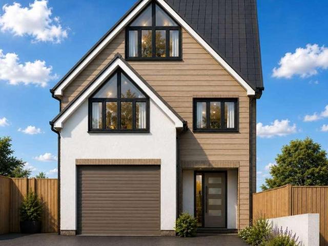 4 bed house for sale