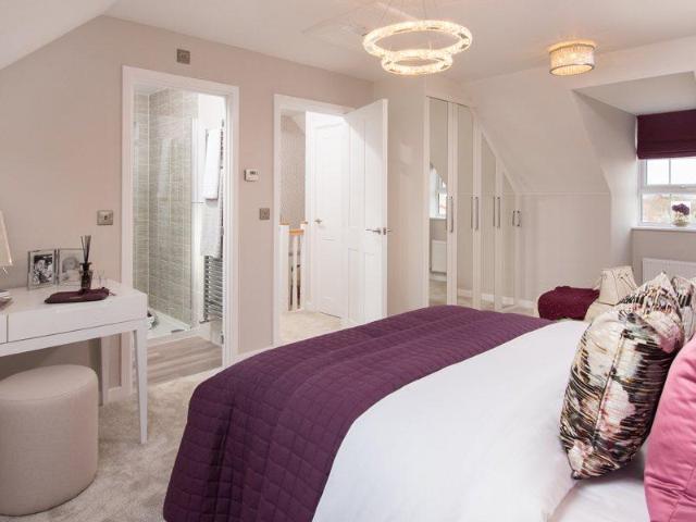 4 bed house for sale