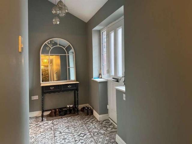 4 bed house for sale