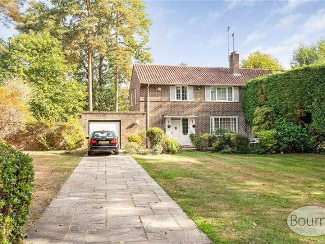 4 bed house for sale