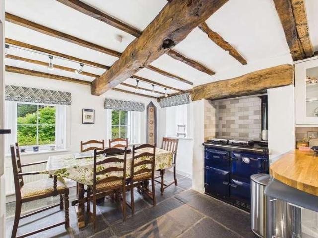 4 bed house for sale