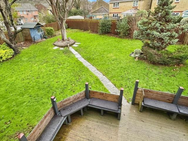 4 bed house for sale