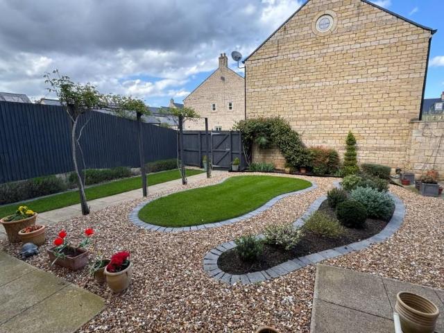 4 bed house for sale