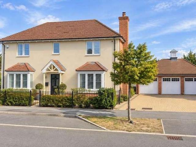 4 bed house for sale