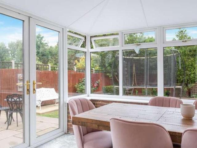 4 bed house for sale