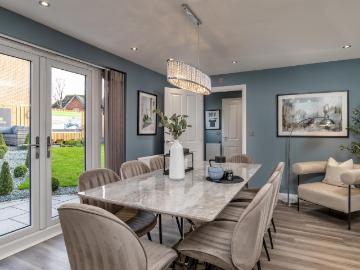 4 bed house for sale