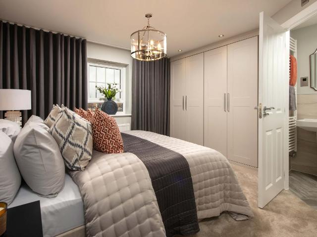 4 bed house for sale