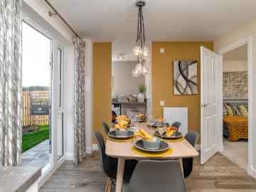 4 bed house for sale