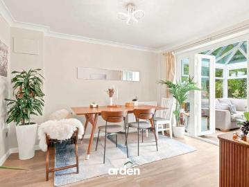 4 bed house for sale