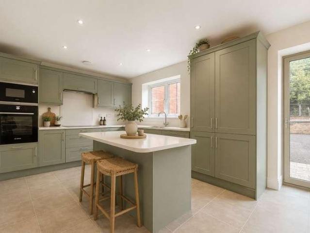 4 bed house for sale