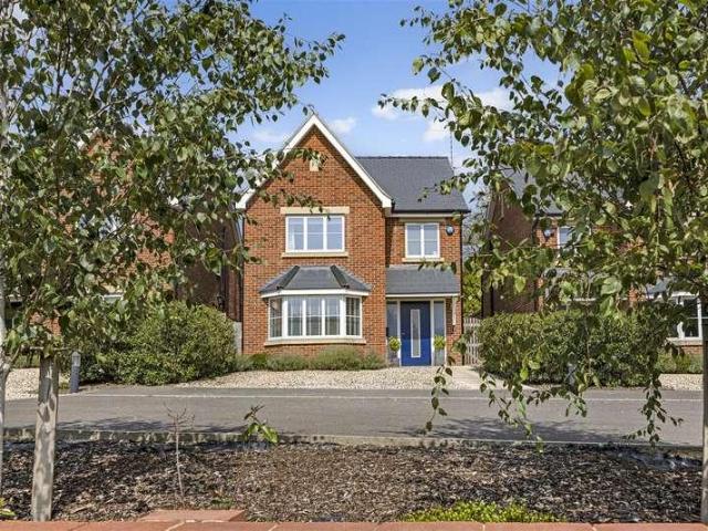 4 bed house for sale