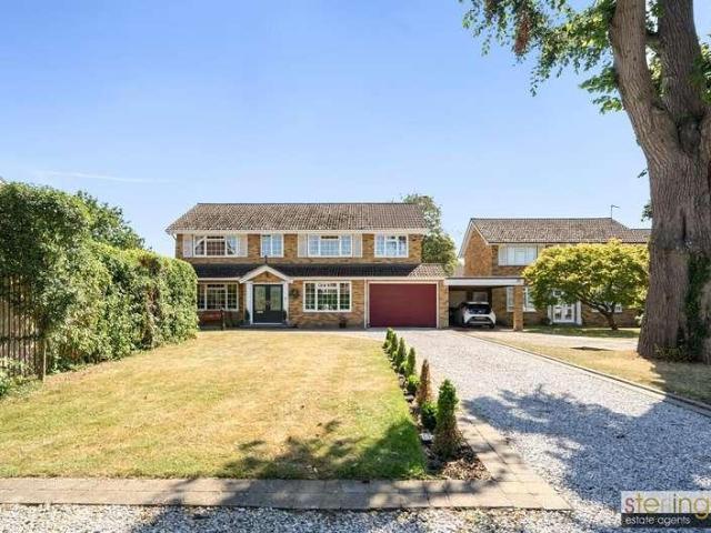 4 bed house for sale
