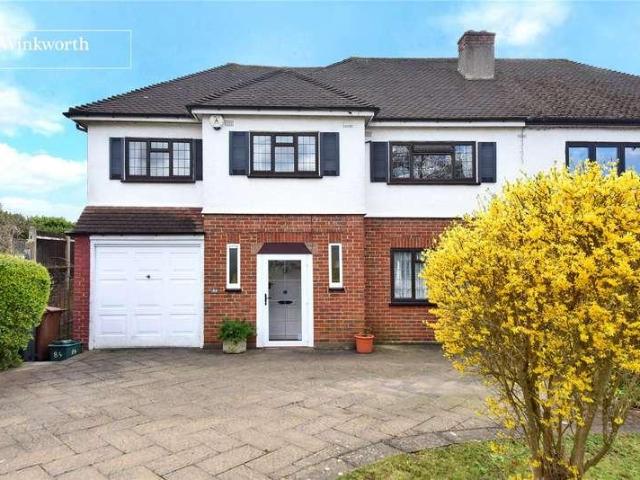 4 bed house for sale