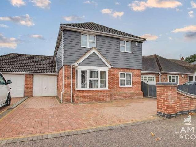 4 bed house for sale