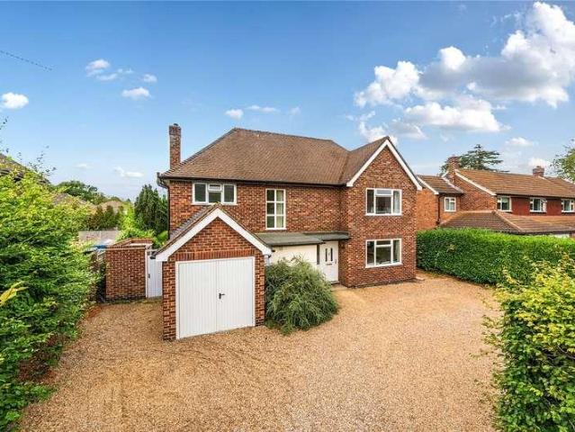 4 bed house for sale