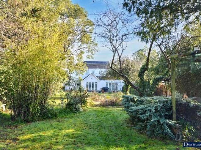 4 bed house for sale