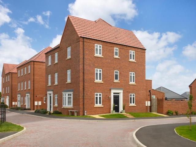 4 bed house for sale