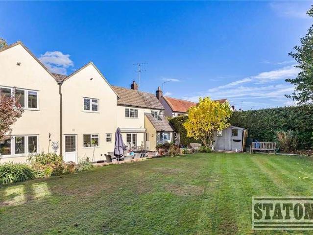 4 bed house for sale