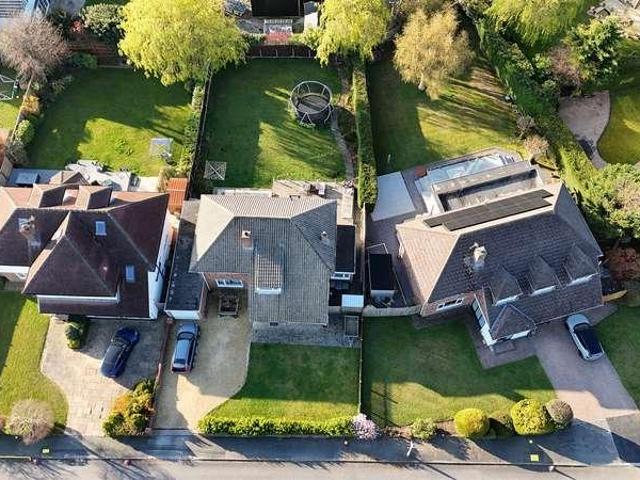 4 bed house for sale