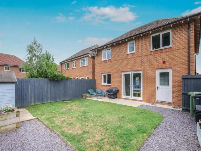 4 bed house for sale