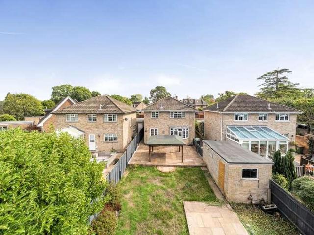 4 bed house for sale