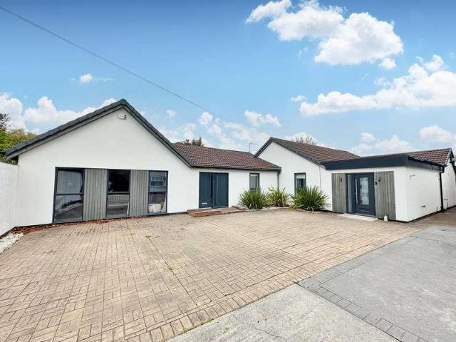 4 bed house for sale