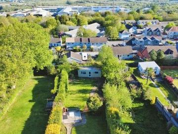 4 bed house for sale