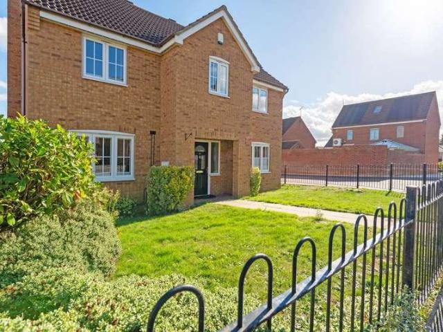 4 bed house for sale