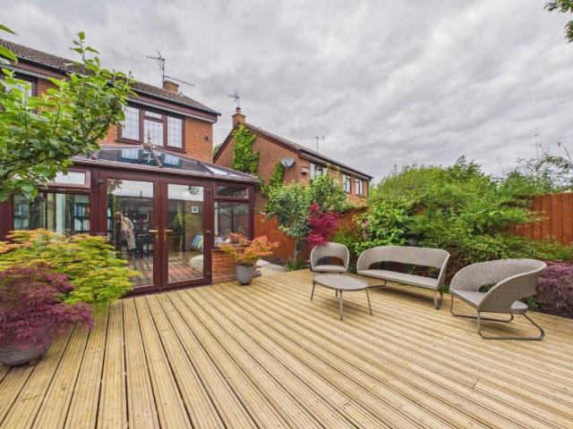 4 bed house for sale