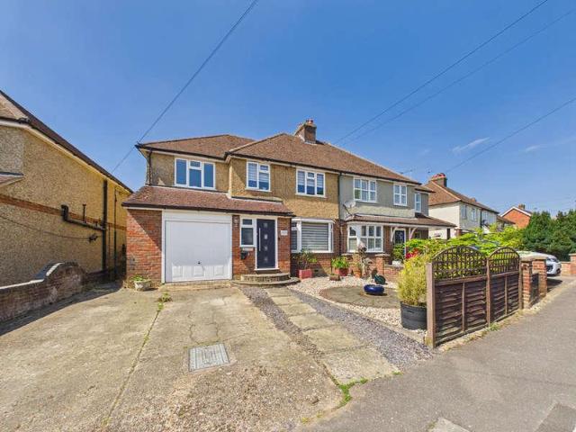4 bed house for sale