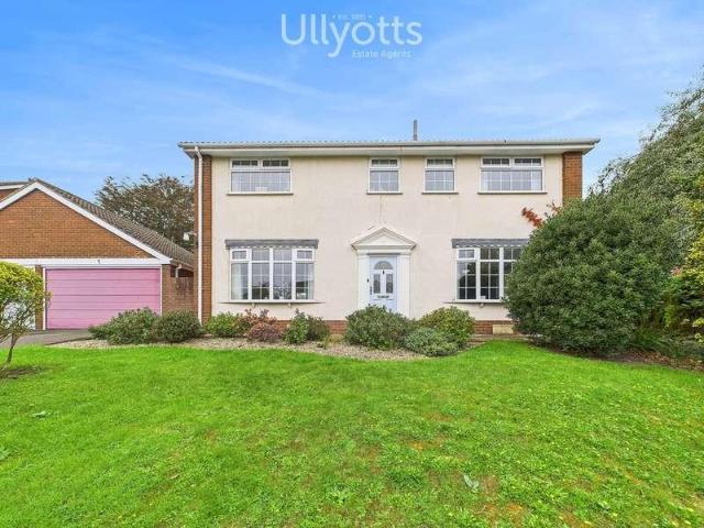 4 bed house for sale