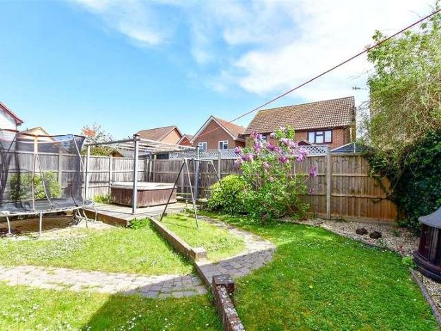 4 bed house for sale