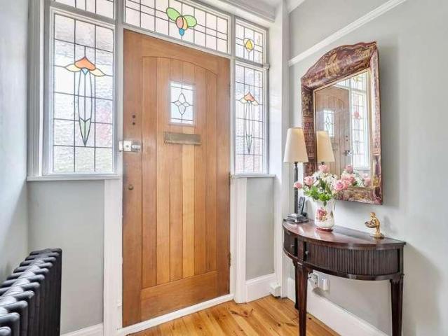 4 bed house for sale