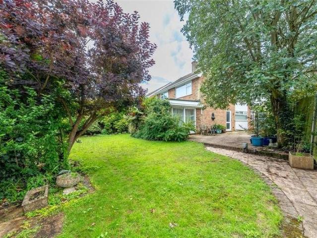 4 bed house for sale