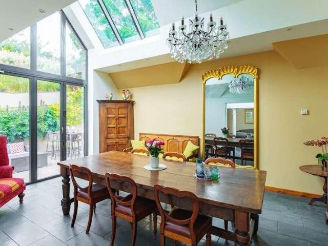 4 bed house for sale